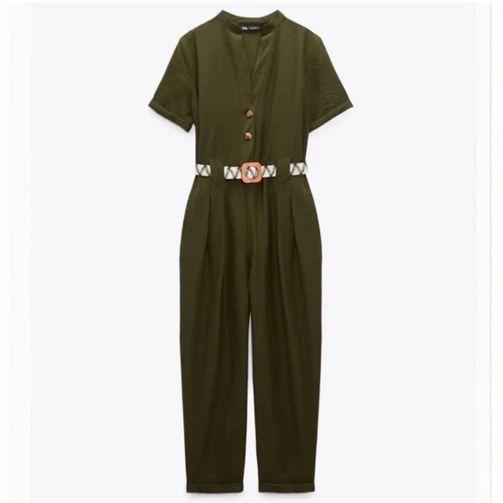 Dark green jumpsuit with sz Large  round collar and V-neckline no belt.